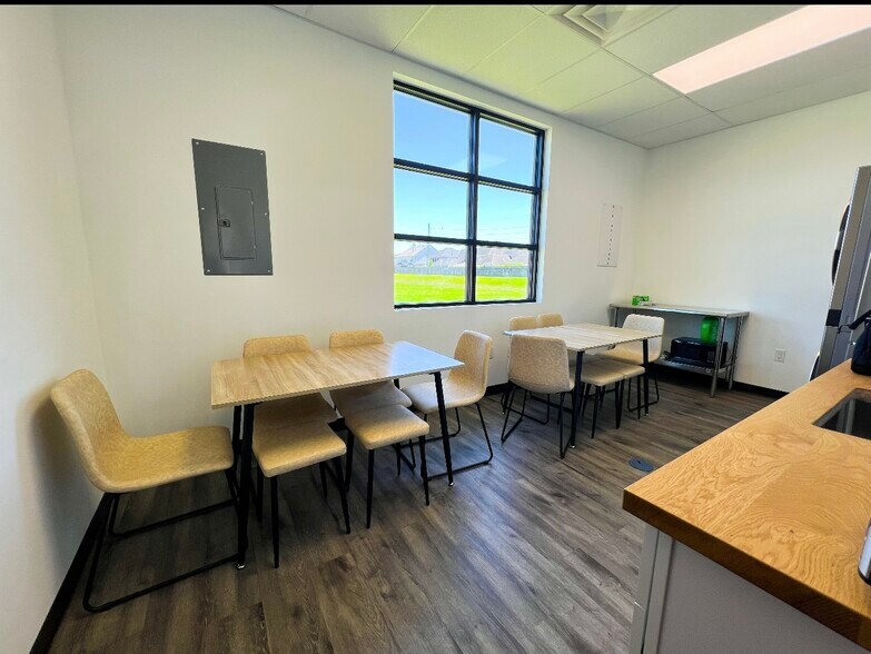 More Photos Of 12280 Broadway St, Pearland Medical For Lease