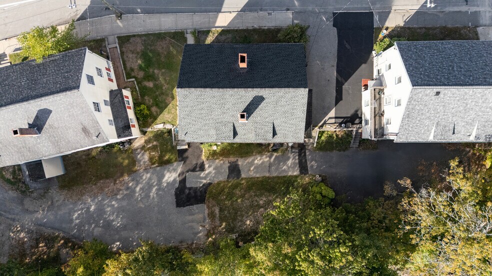 More Photos Of 210 Main St, Somersworth Apartments For Sale