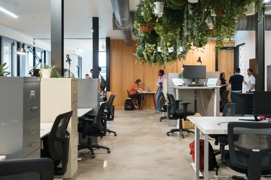 More Photos Of 1201 E Cesar Chavez St E, Austin Coworking Space