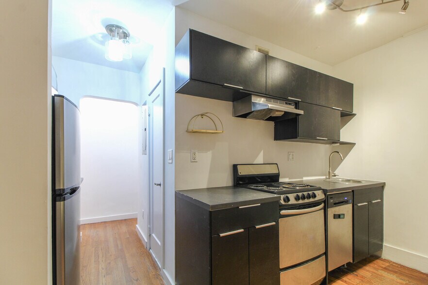 More Photos Of 133 E 35th St, New York Apartments For Sale