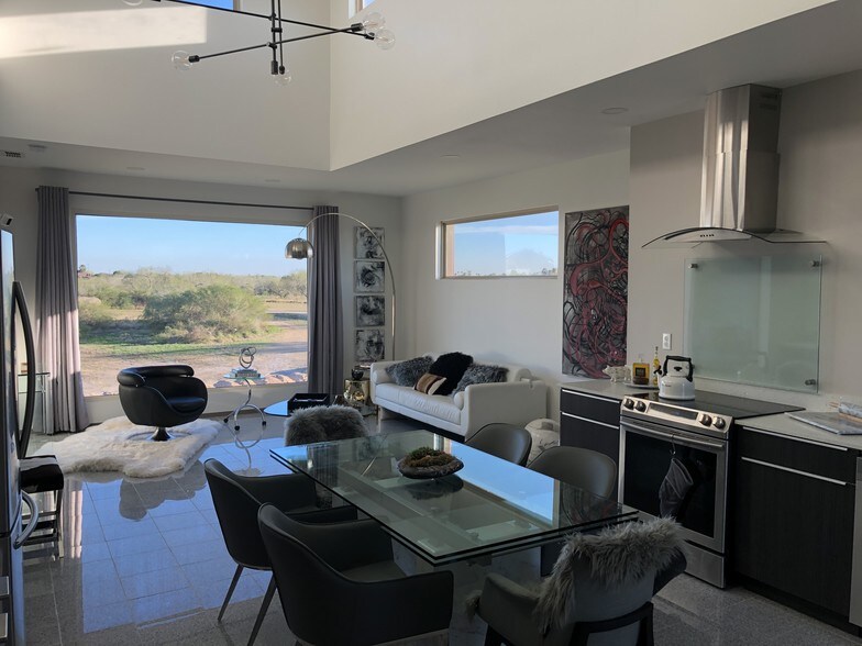 More Photos Of 305 Palm Shores, La Joya Multifamily For Sale