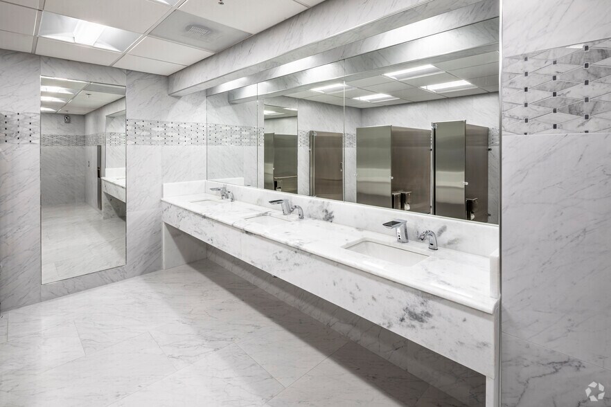 More Photos Of 13000 Harbor Center Dr, Woodbridge Office For Lease