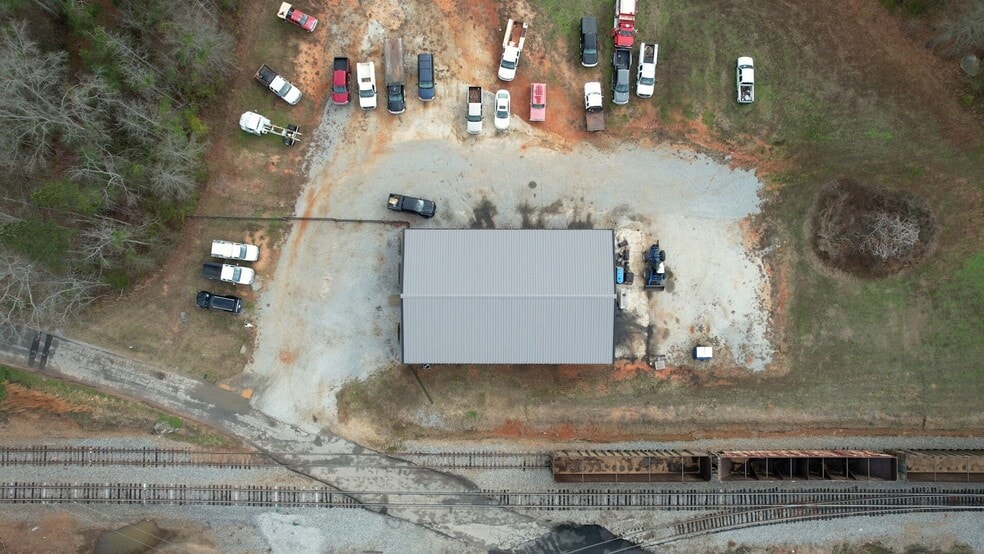 More Photos Of 200 Railroad St, Monticello Industrial For Sale