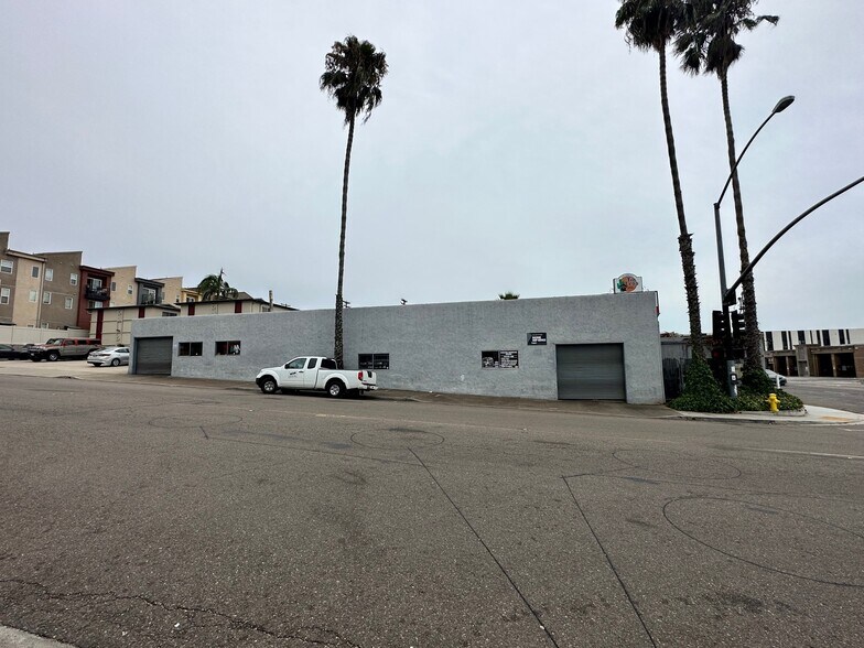 More Photos Of 6347 Mission Gorge Rd, San Diego Auto Repair For Sale