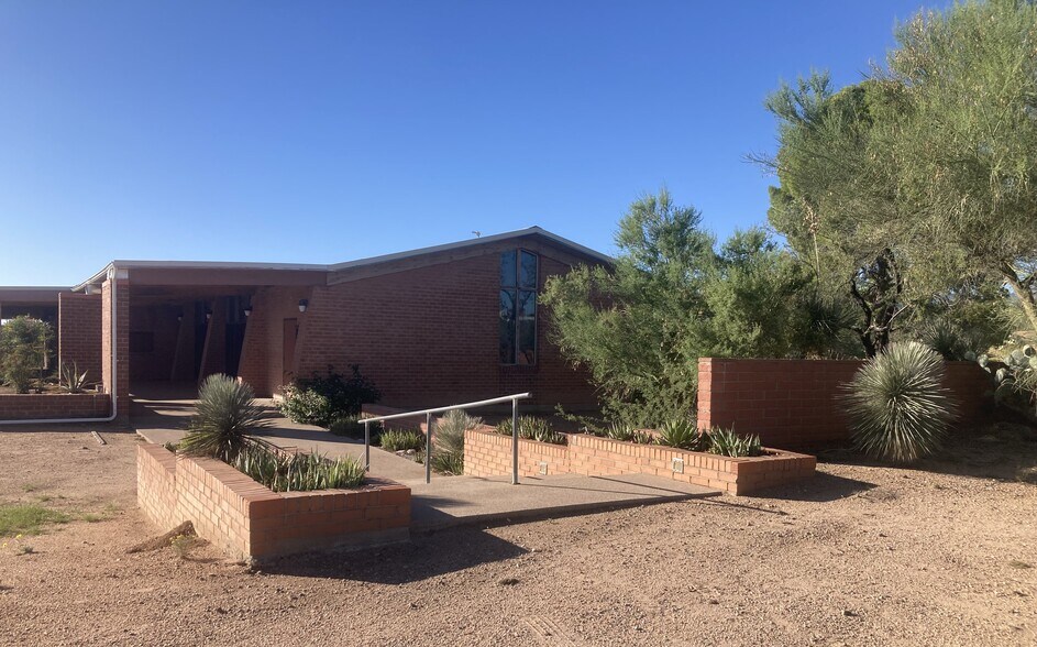 Primary Photo Of 801 McNab Pkwy, San Manuel Specialty For Sale