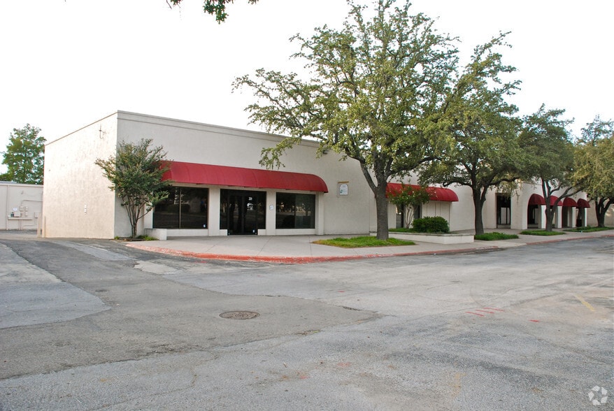 More Photos Of 3501 N Macarthur Blvd, Irving Medical For Sale