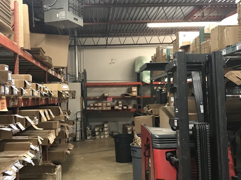 More Photos Of 428-442 Violet St, Golden Unknown For Lease