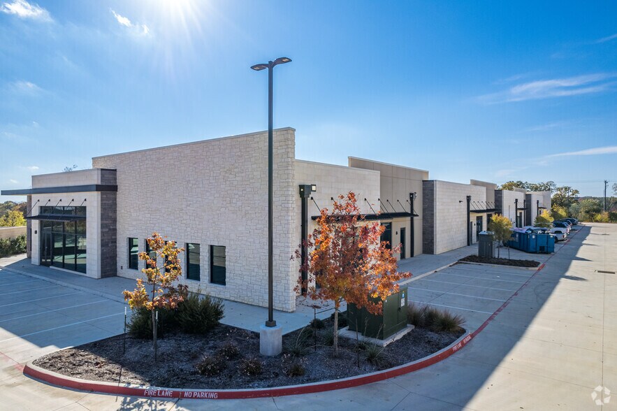 More Photos Of 445 S Kimball Ave, Southlake Unknown For Lease