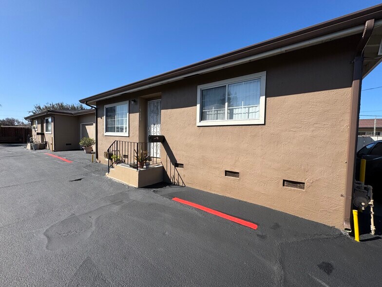 More Photos Of 19465 Meekland Ave, Cherryland Apartments For Sale