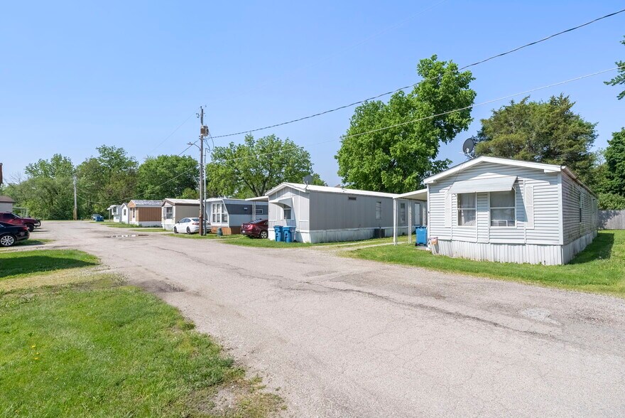 More Photos Of 109 S Pearl St, Atkinson Manufactured Housing Mobile Home Park For Sale