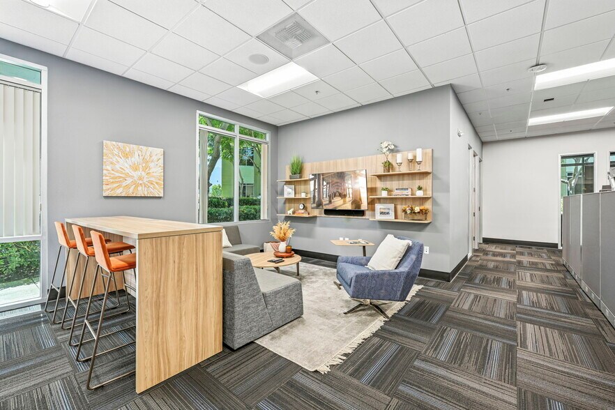 More Photos Of 3164 Lionshead Ave, Carlsbad Office For Sale