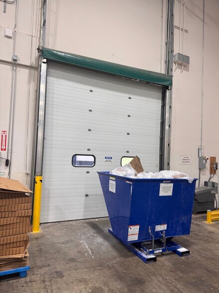 More Photos Of 34 River Rd, Essex Junction Warehouse For Lease