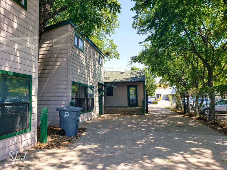More Photos Of 3519 Miles St, Dallas Loft Creative Space For Sale
