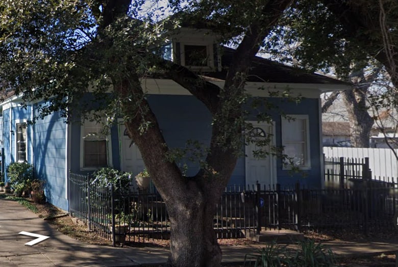 Primary Photo Of 611 S Bishop Ave, Dallas Land For Sale