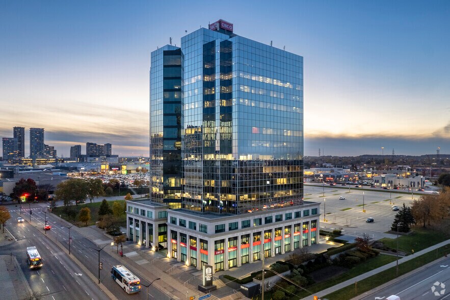 More Photos Of 1 City Centre Dr, Mississauga Office For Lease