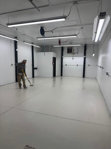 More Photos Of 1400 E Eisenhower Blvd, Loveland Unknown For Lease