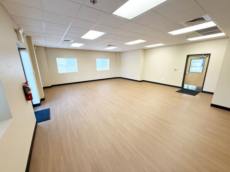 More Photos Of 180 S Danebo Ave, Eugene Warehouse For Lease