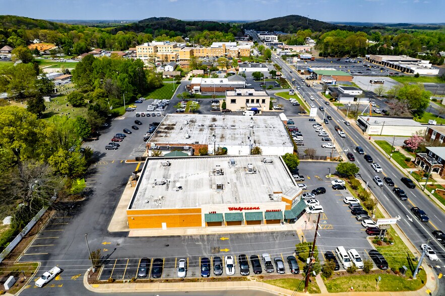 More Photos Of 207 N Fayetteville St, Asheboro Drugstore For Sale