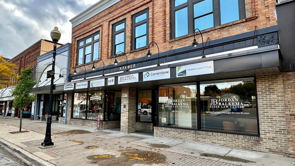 More Photos Of 117 N Mitchell St, Cadillac Medical For Sale