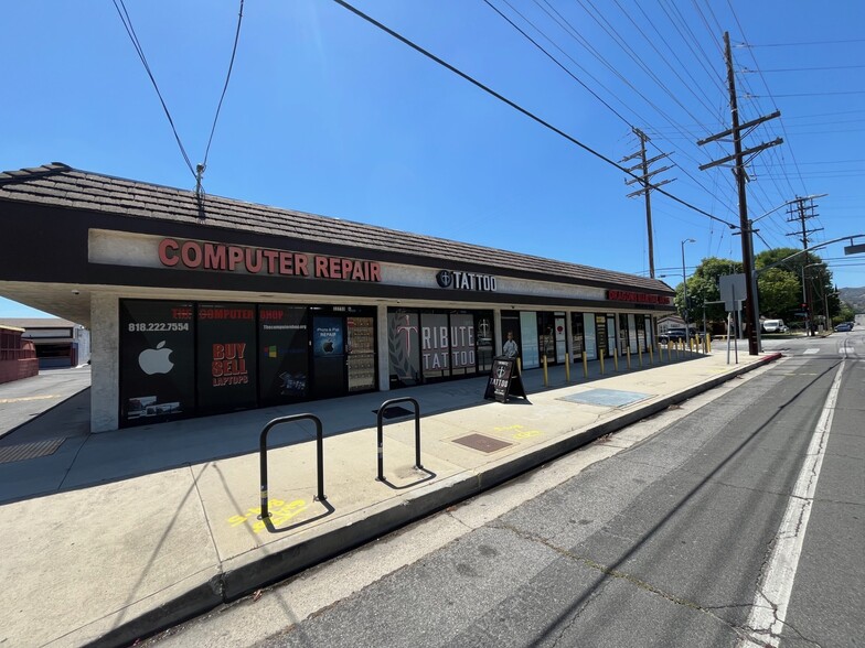 More Photos Of 22720-22750 Roscoe Blvd, West Hills Unknown For Lease