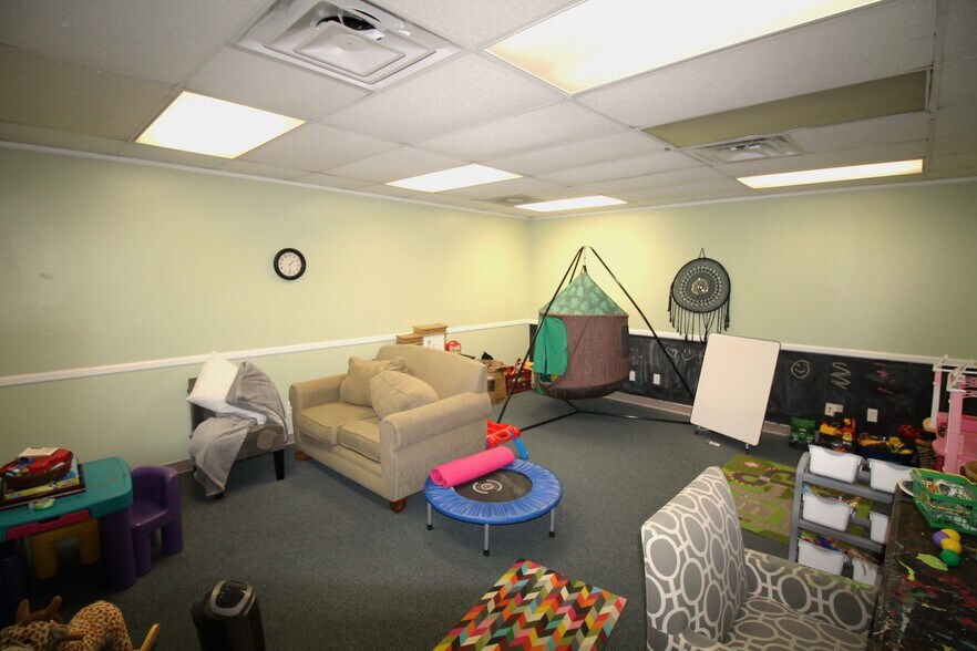 More Photos Of 419 S York St, Gastonia Medical For Sale