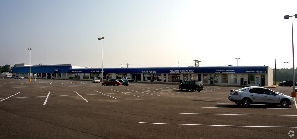 More Photos Of 1921-1957 E Wabash St, Frankfort Unknown For Lease