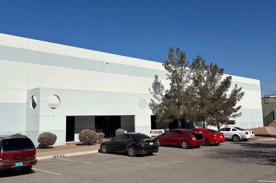 Primary Photo Of 1101 Burgundy St, El Paso Warehouse For Lease