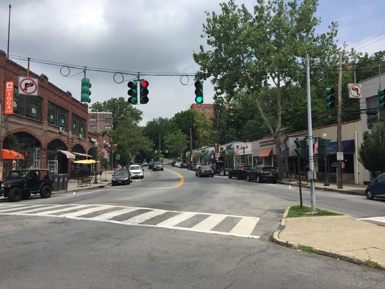 More Photos Of 217-223 E Hartsdale Ave, Hartsdale Storefront Retail Office For Lease