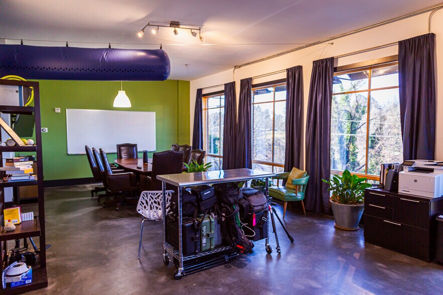 More Photos Of 319 Atlanta St, Marietta Office For Sale