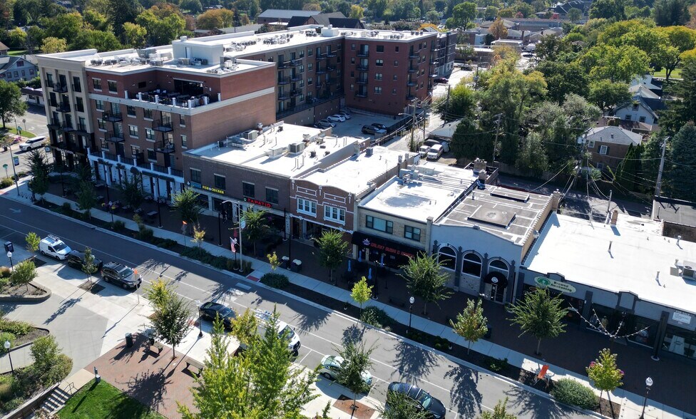 More Photos Of 13 W Quincy St, Westmont Storefront Retail Residential For Sale