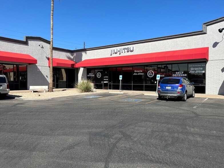 More Photos Of 1211 N Country Club Dr, Mesa General Retail For Lease