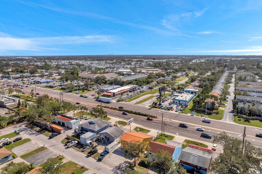 More Photos Of 7949 Ulmerton Rd, Largo Storefront For Sale