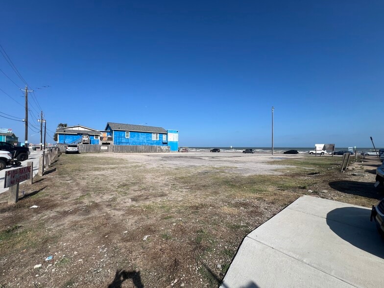 More Photos Of 3128 Seawall Blvd, Galveston Land For Lease