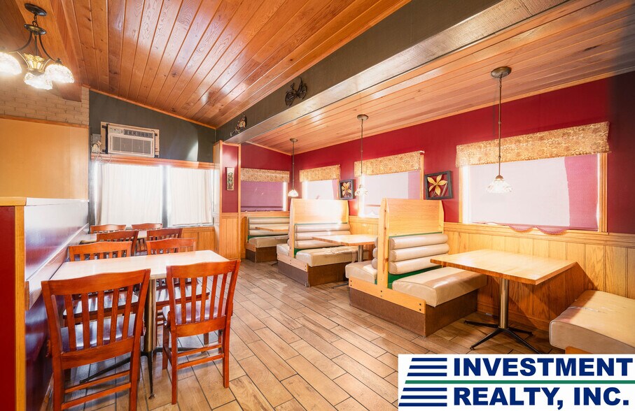 More Photos Of 1049 Kingshighway St, Rolla Restaurant For Sale