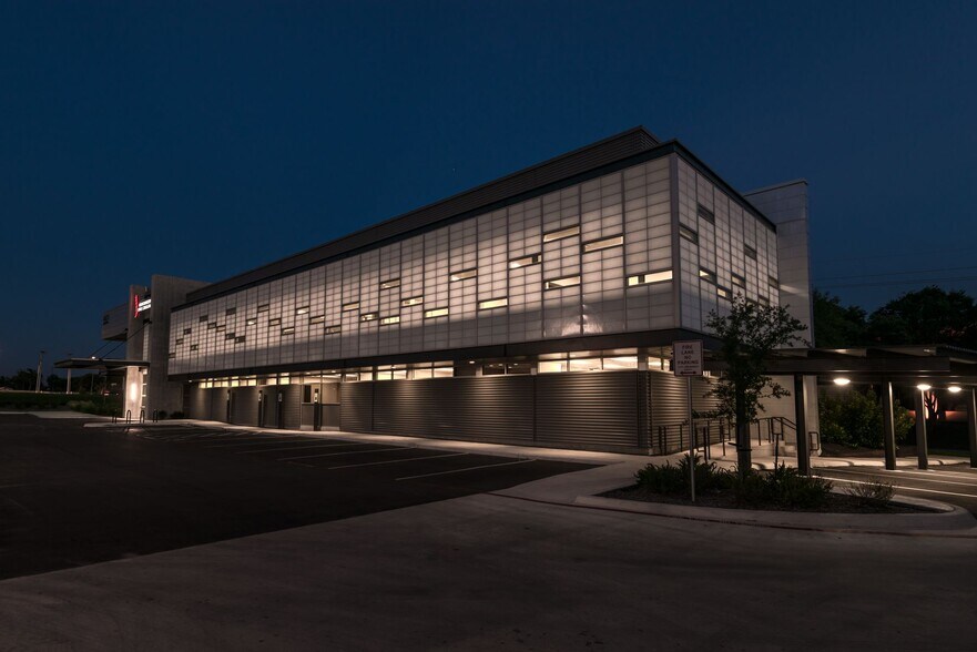 More Photos Of 4611 Centerview, San Antonio Medical For Sale