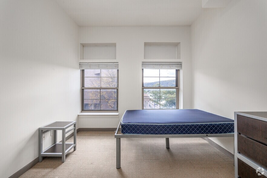 More Photos Of 7-9 Court St, Binghamton Apartments For Lease