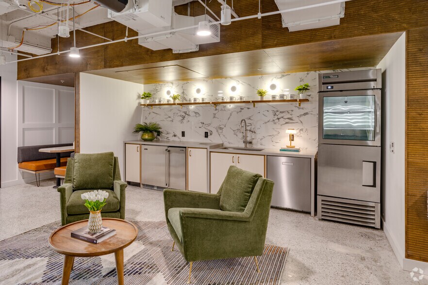 More Photos Of 117 NE 1st Ave, Miami Coworking Space