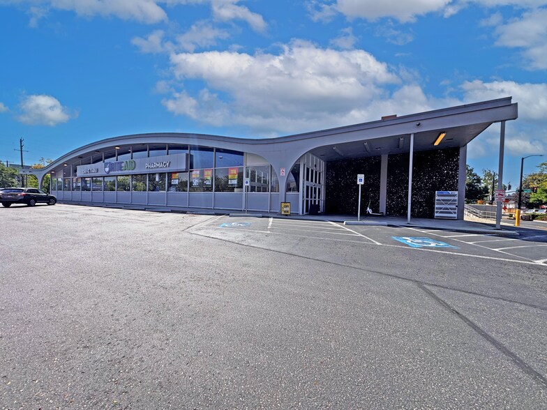 More Photos Of 1515 W State St, Boise Freestanding For Lease