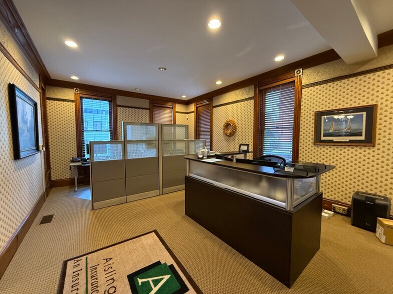 More Photos Of 25 Harvard St, Worcester Office For Lease