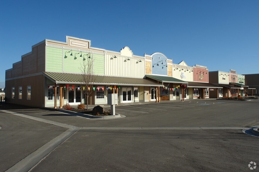 Primary Photo Of 9736-9744 W State St, Star Unknown For Lease