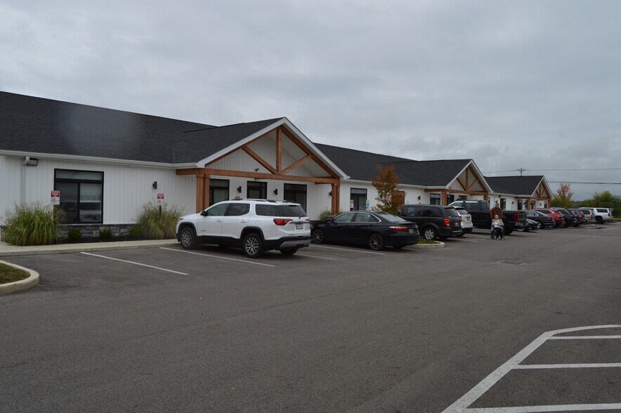 More Photos Of 2656 N Columbus St, Lancaster Office For Lease