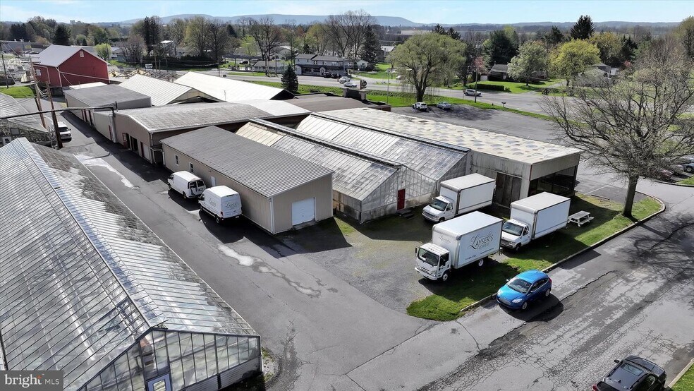 More Photos Of 501 W Washington Ave, Myerstown General Retail For Sale