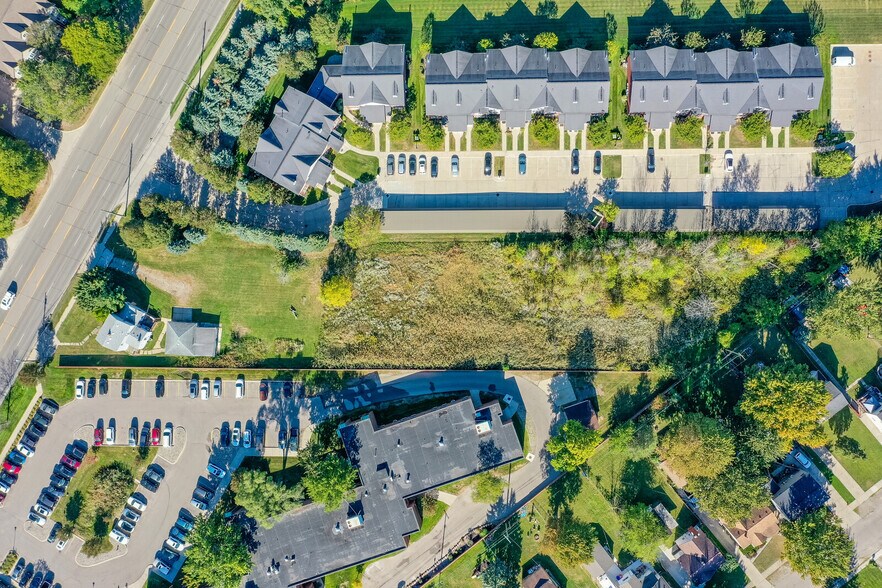 More Photos Of 33420 Utica Rd, Fraser Land For Sale