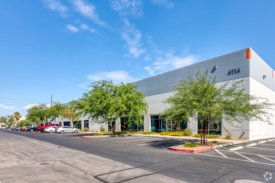 Primary Photo Of 4114 N Pecos Rd, Las Vegas Warehouse For Lease