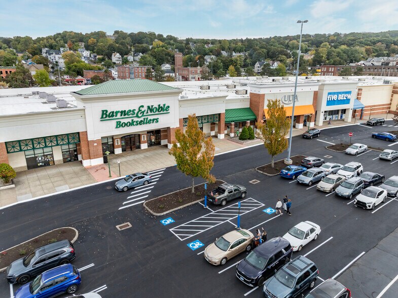 More Photos Of 235 Union St, Waterbury General Retail For Lease