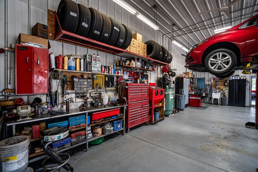 More Photos Of 5110 75th St, Kenosha Auto Dealership For Sale