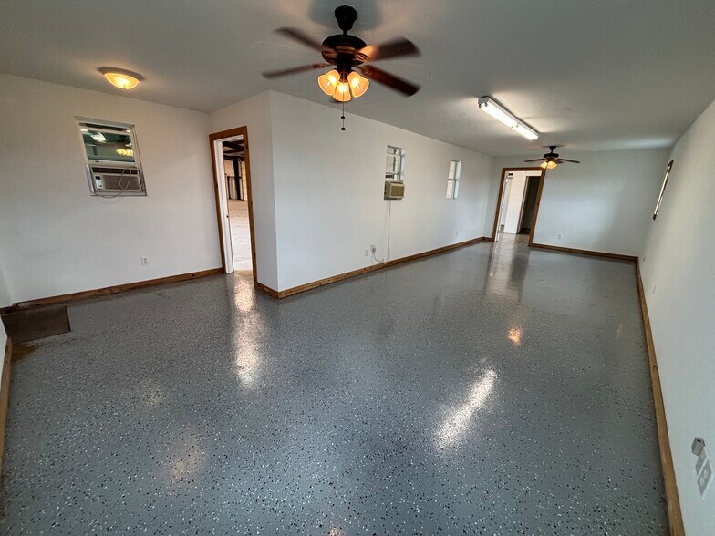 More Photos Of 1685 Melton Rd, Sanger Warehouse For Sale