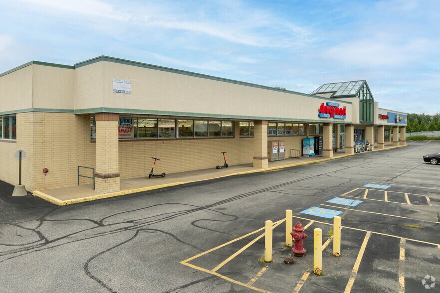 More Photos Of 1763 E Main St, Kent Unknown For Lease