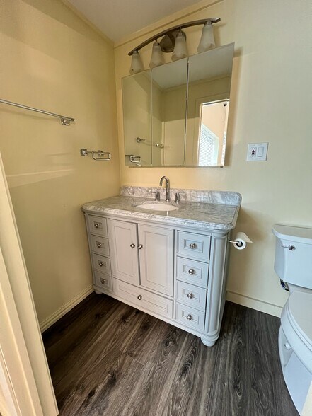 More Photos Of 2137 Chelsea Blvd, Allen Self Storage For Sale