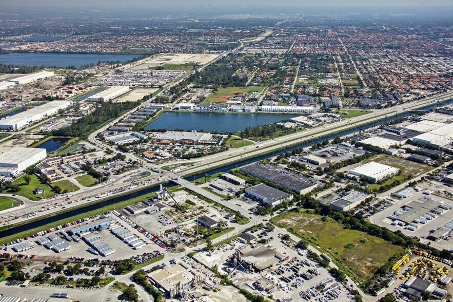 More Photos Of 11200 NW 138th St, Medley Warehouse For Lease